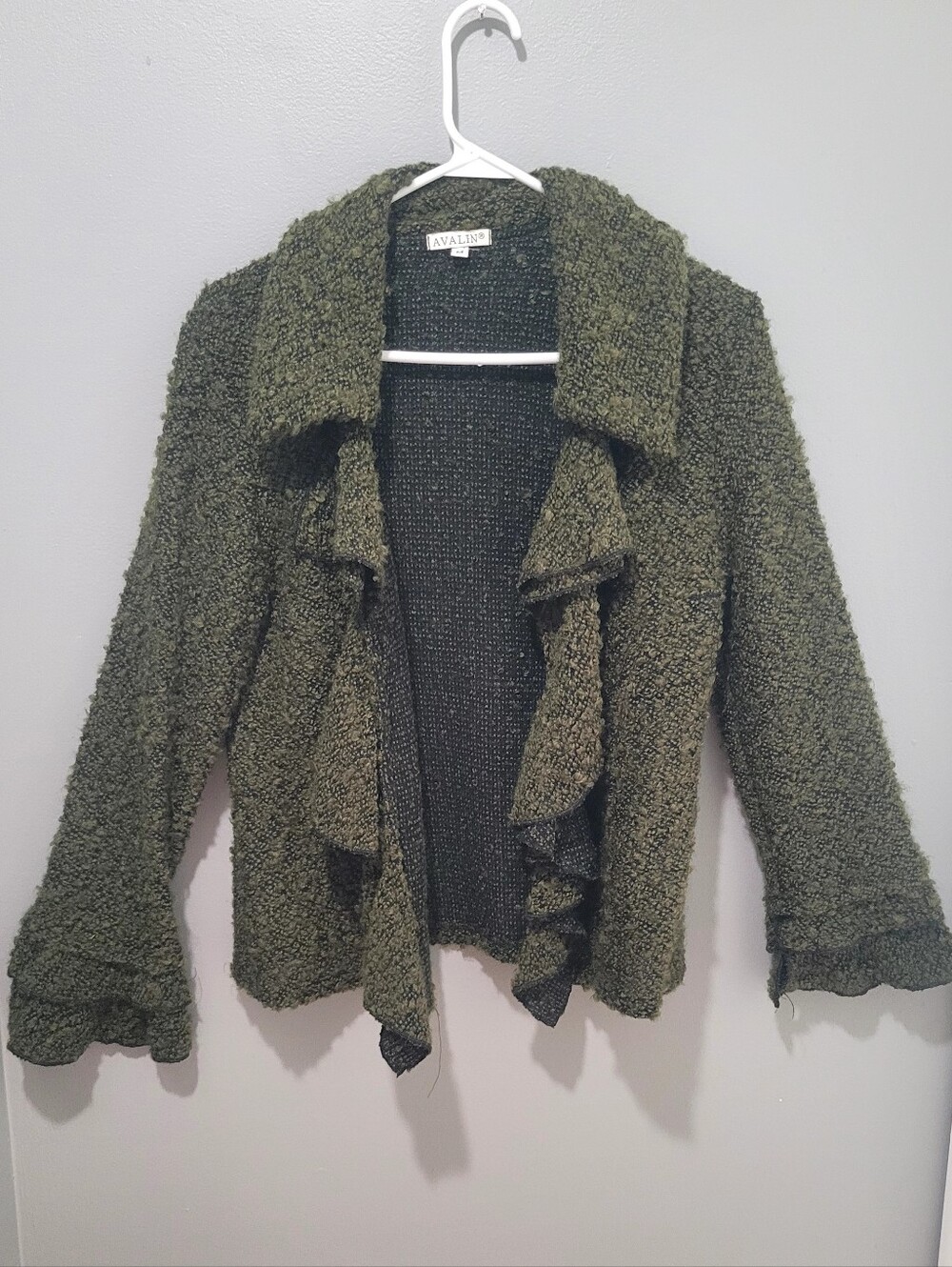 AVALIN Boho Whimsigoth Olive Green Bouclé Ruffle Clasp Cardigan Jacket Sz M